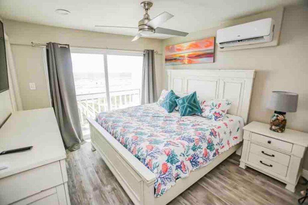 Beachfront Retreat! 3 Steps To Walkover! Surfside Beach Buitenkant foto