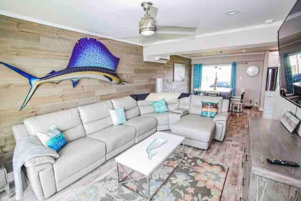 Beachfront Retreat! 3 Steps To Walkover! Surfside Beach Buitenkant foto
